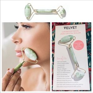 Velvet Jade Facial Roller NIB